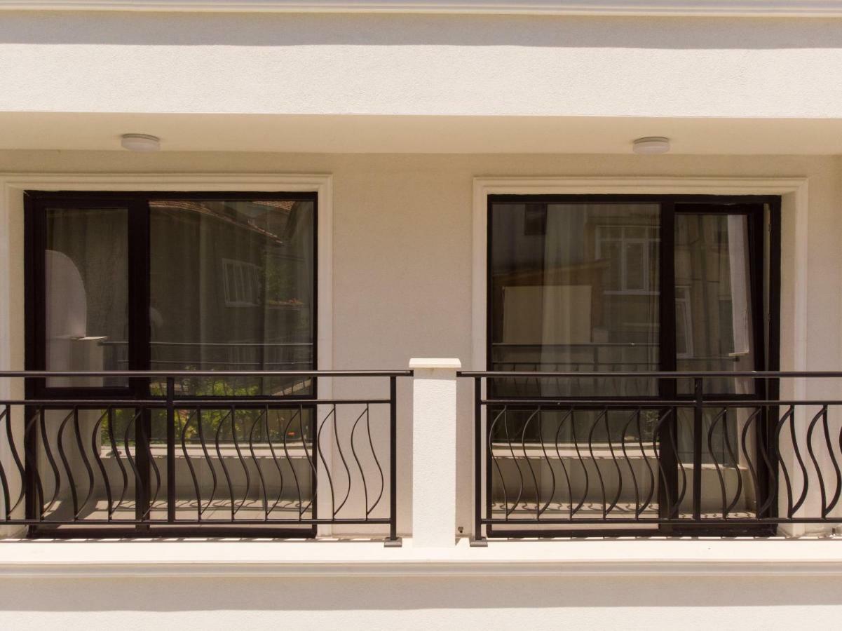 La Familia Apartments ヴァルナ エクステリア 写真